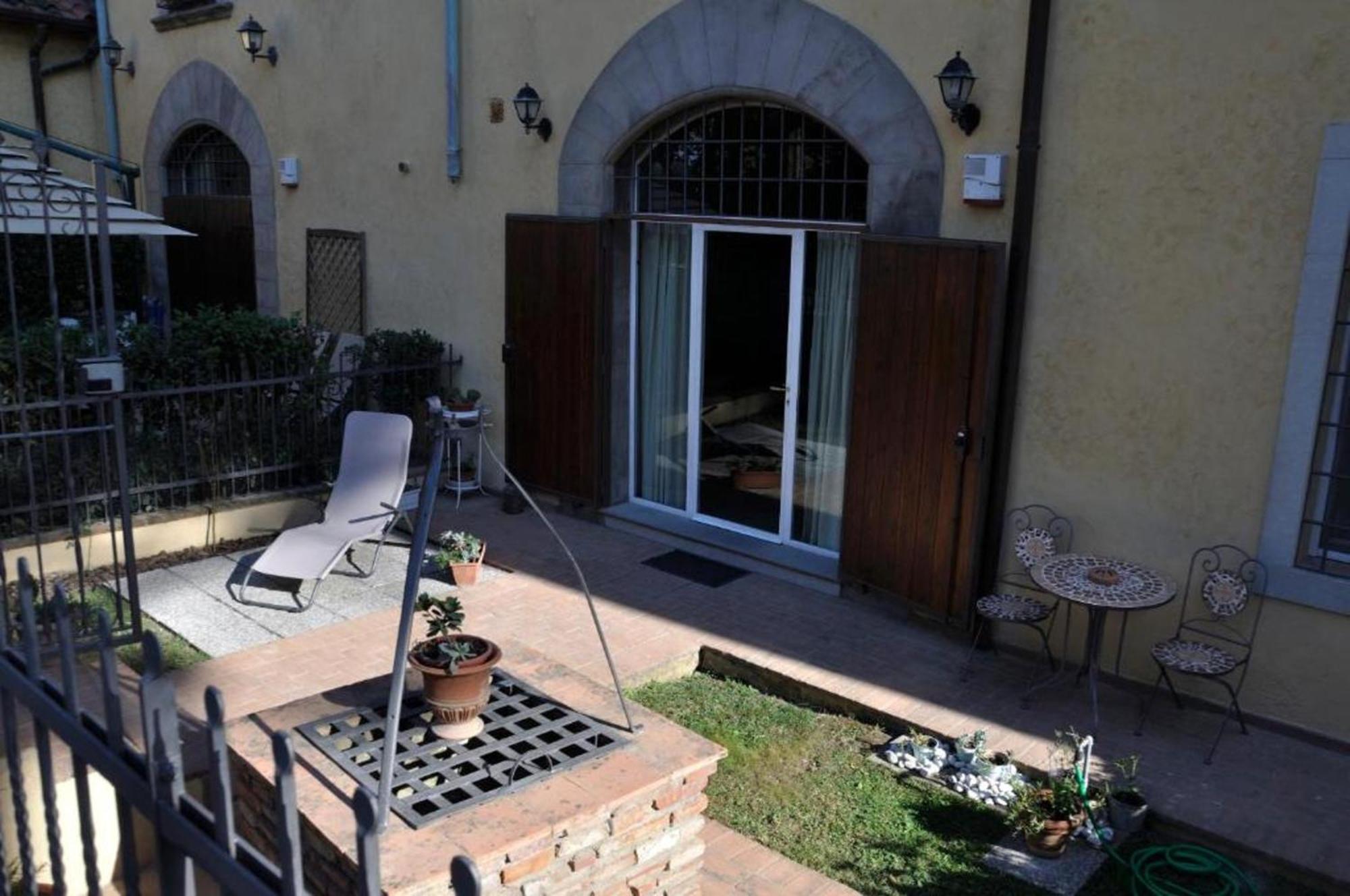 Charming Apartment In Empoli With Private Garden Exterior photo